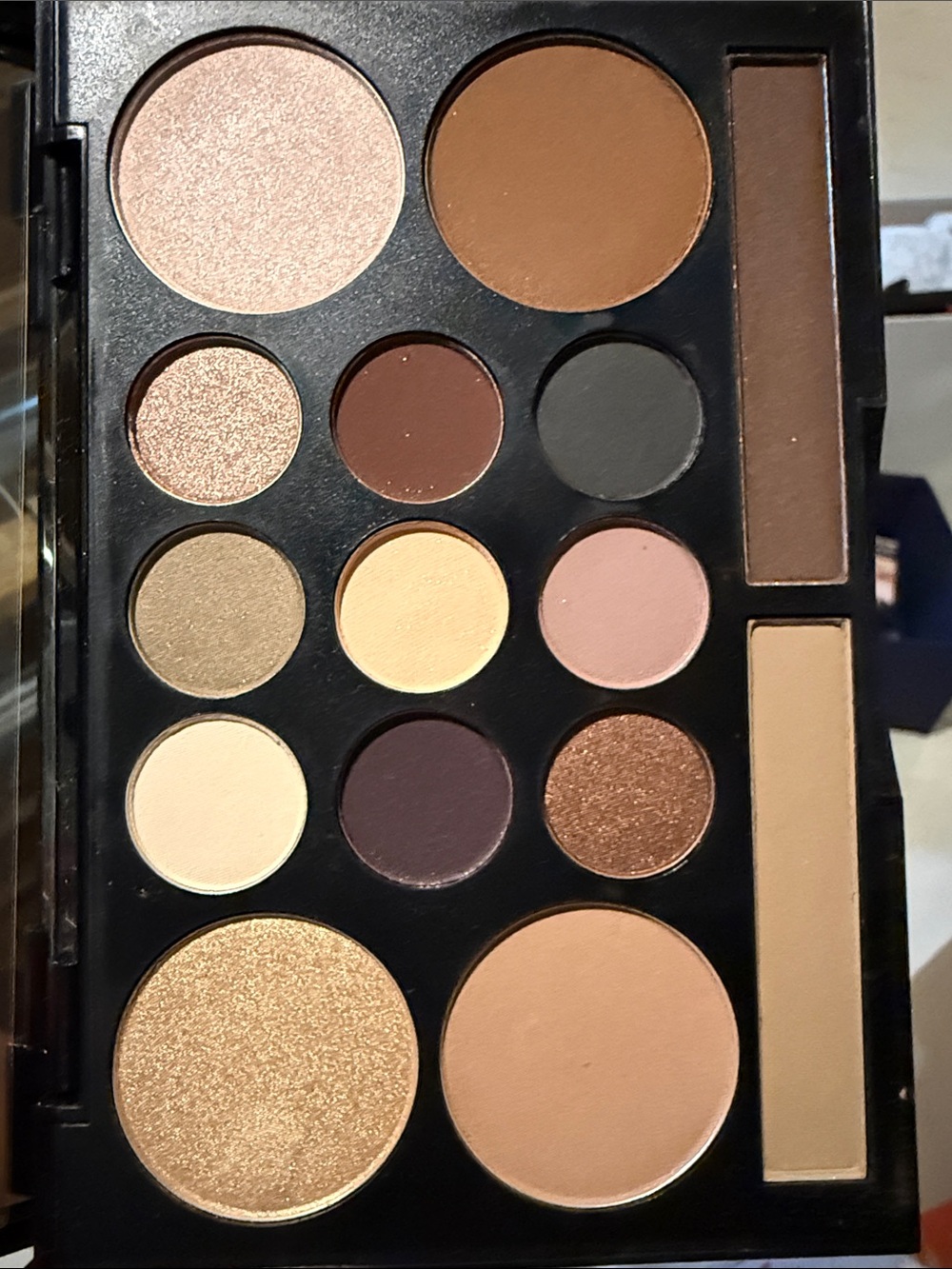 NYX Warm Neutral Eyeshadow Palette - Gold, Brown, Peach